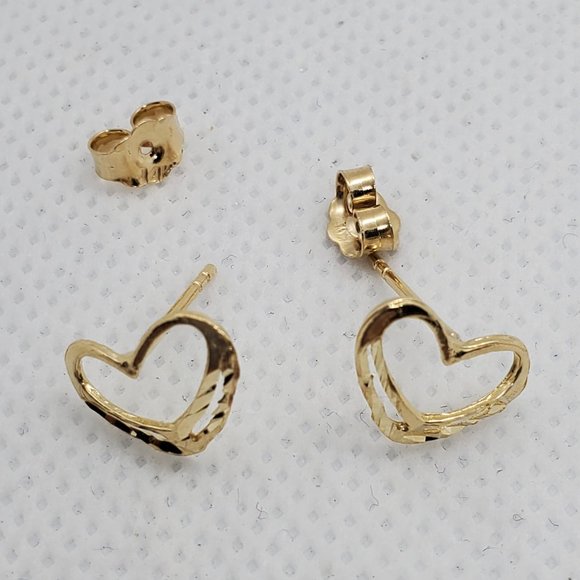 14 KT Gold Heart Earrings - Picture 5 of 7